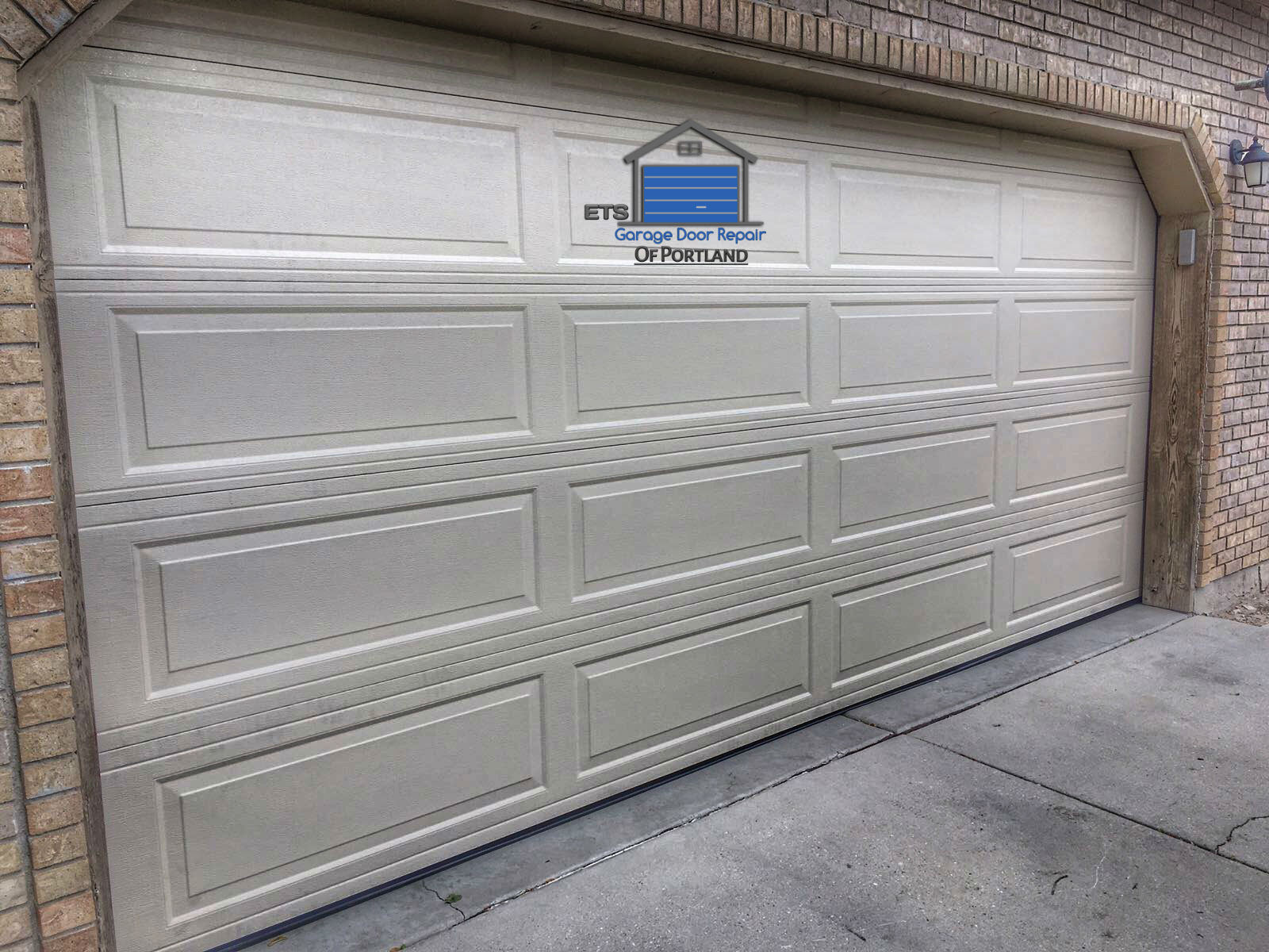 ETS Garage Door Repair Of Canby- Garage Door Repair & Installation Services20